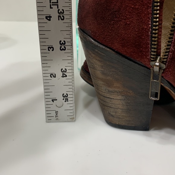 FREEBIRD Detroit red wine suede bootie - Picture 14 of 16